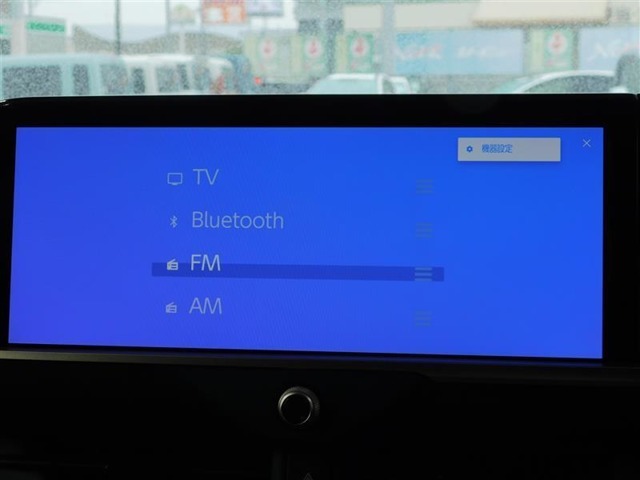 フルセグやBluetoothオーディオ再生機能付き