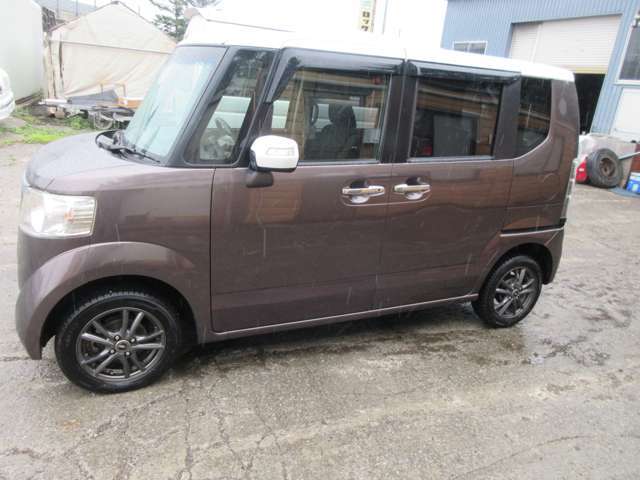 当店でご購入して頂いたお車は永年オイル交換無料！交換時にお車の不具合箇所も診断可能です♪詳しくは当店までお問合せください！