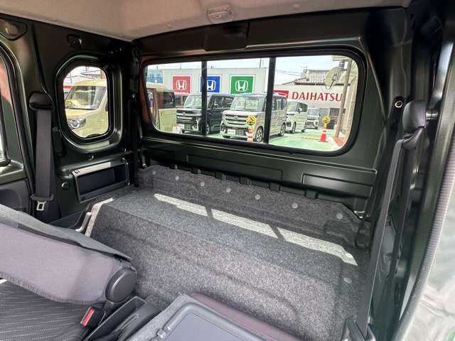 ★5年間新車保障★初度登録から5年間の新車保証が含まれています。長期間、安心してお乗り頂けます！保障費用は支払総額に含まれています！遠方のお客様は保証継承後、お近くのディーラーにて保証が受けられます！