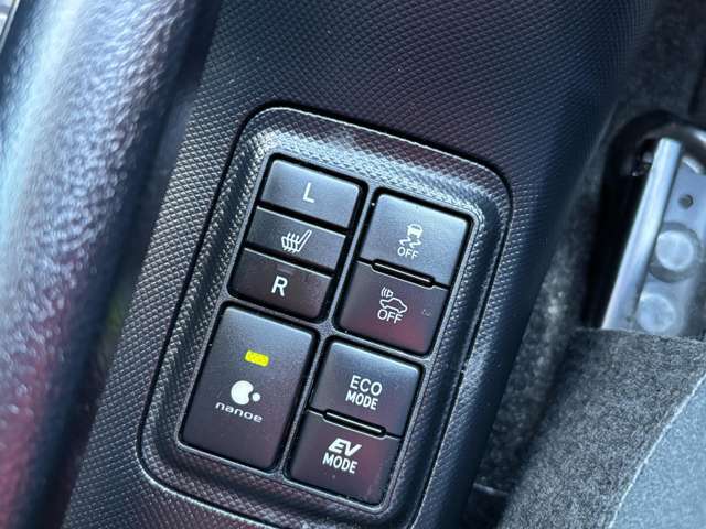 ◆店内禁煙・キッズルーム完備◆【無料ドリンク】なども設置しています。商談ルームでお気に入りのお車を見つけてください。