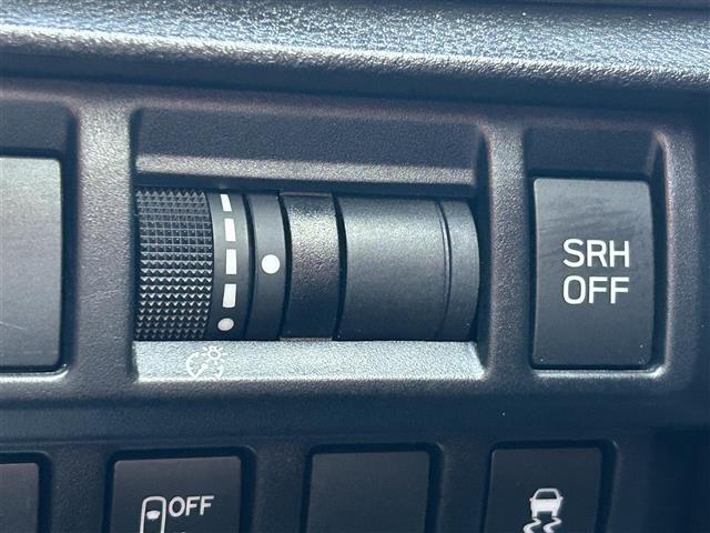 【運転席操作部】快適なドライブを楽しむための機能が装備されています！運転席から触れるので、使いやすいです！除菌プランいれていただくと、さらに清潔で安心していただけます！