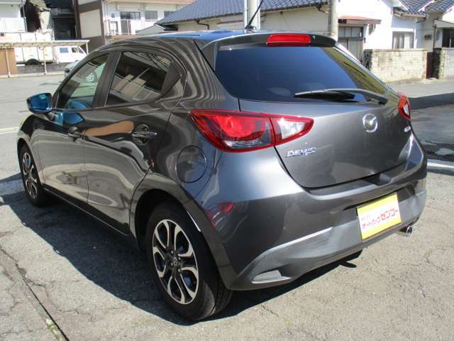 ★入庫した全車にボディー磨きを実施します。納車前にももう一度磨きます！お車はいつでもピッカピッカです！！★
