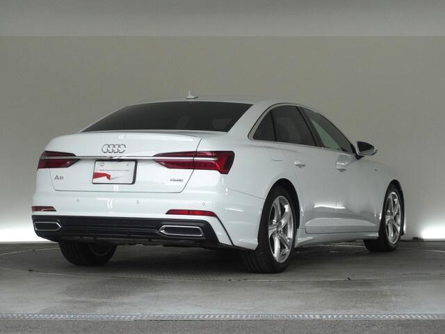 弊社アウディジャパン販売のグループ店舗（Audi Approved Automobile有明・世田谷・調布・江戸川・箕面・大阪中央・大阪南・堺）の車両は当店でご購入可能です。店舗間の輸送費用サービス。