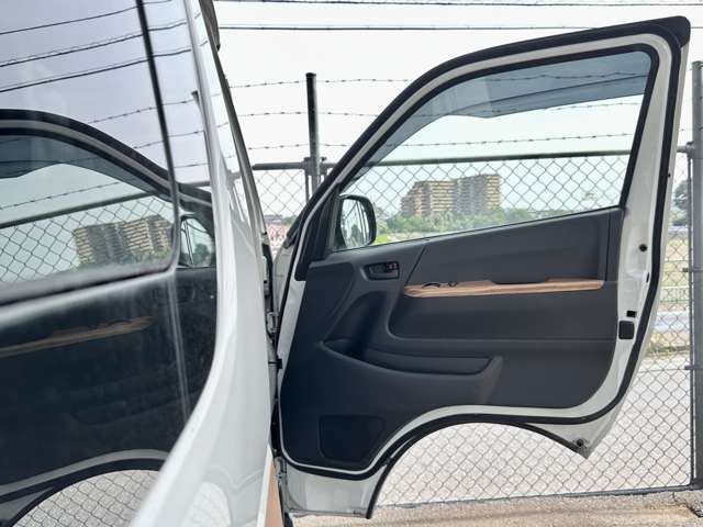 弊社には仕入れのルートが多数あり、掲載されていない車両のご提案も可能でございます！新車、中古車、並行輸入車どんなお車でもご相談ください。