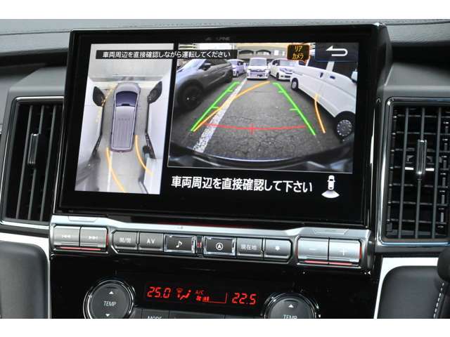 アラウンドモニターを装備！駐車の際、これがあれば運転に自信が無い方も安心です！一度使うと手放せない装備です！