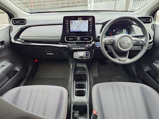 純正ナビ　バックカメラ　セーフティセンス　衝突軽減　PCS　LTA　レーダークルーズ　PKSB　前後クリアランスソナー　LEDヘッド　オートハイビーム　スマートキー　AC100V電源　ETC　禁煙車