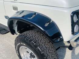 気になる凹みなど無く綺麗な状態です。