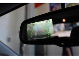 バックカメラ搭載♪モニターで後方を確認しながら駐車できるので安心・安全です☆
