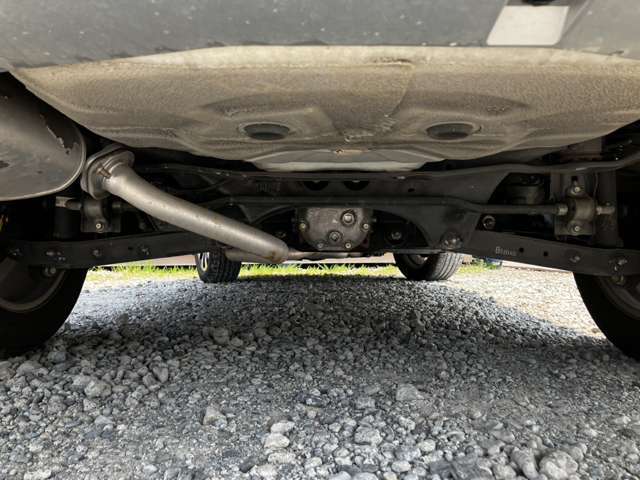 自社整備工場で、整備のプロが事前点検を行っております。厳選された車を展示しておりますので程度には自信がございます！