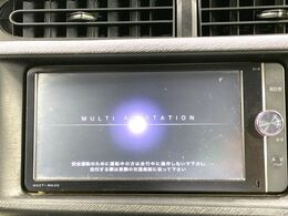 【純正ナビ】人気の純正ナビを装備。オーディオ機能も充実しており、Bluetooth接続すればお持ちのスマホやMP3プレイヤーの音楽を再生可能！毎日の運転がさらに楽しくなります！！