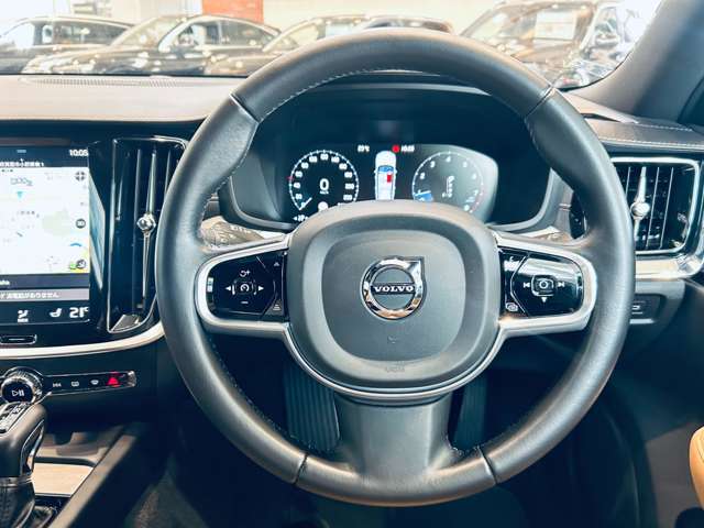 安心してカーライフを始めていただく事ができるよう、納車前にディーラー整備工場もしくは熟練メカニックが在籍する整備工場にて点検を行ない、必要な整備を実施致します。