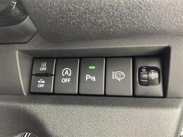 【　クリアランスソナー　】クリアランスソナーが装備されております♪障害物を検知しドライバーに知らせてくれるので狭いスペースへの駐車時など、衝突回避にお役立てくださいませ♪