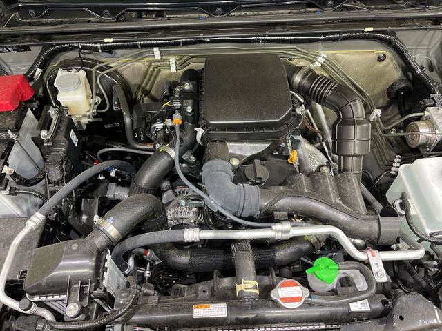 親切・丁寧な専門メカニックスタッフが応対！・車検・点検整備・事故等の修理などアフターサービスも安心。お車のカスタマイズもネクステージのサービススタッフまでご相談ください！