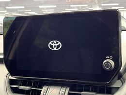 【10.5インチ　ディスプレイオーディオ】大画面のディスプレイはAppleCarPlayやAndroidAutoが利用可能。大きな画面でスマホナビアプリ等が利用いただけます♪