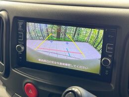 【バックカメラ】駐車時に後方がリアルタイム映像で確認できます。大型商業施設や立体駐車場での駐車時や、夜間のバック時に大活躍！運転スキルに関わらず、今や必須となった装備のひとつです！