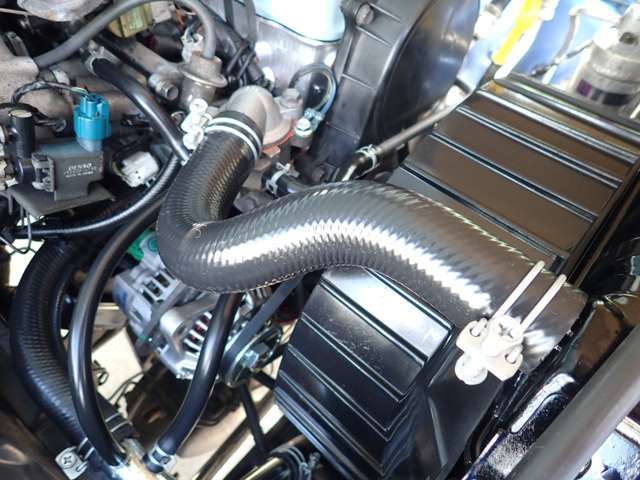 4年＆29000キロ前に新品のラジエター＆ヒーターホースに交換済！