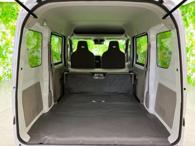 WECARS（ウィーカーズ）は全国250店舗展開！お客様が安心してカーライフをお楽しみいただけるよう社員一同心を込めてサポートいたします。