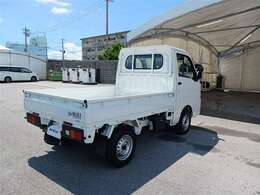 走りにこだわりながら収納力も持ち合わせたお車です。荷物を載せて軽快なドライブを楽しめますよ♪