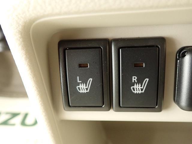 運転席だけでなく、助手席にもシートヒーターを装備しています。エアコンよりも早くあたたかくなる、寒い日に嬉しい機能！
