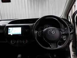 運転席に座ると☆こんな感じです♪