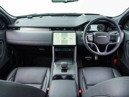 認定中古車　MERIDIAN　パノラミックガラスルーフ　シートクーラー　シートヒーター　ステアリングヒーター　19インチAW　ブラックパック　フル液晶メーター　デジタルインナーミラー