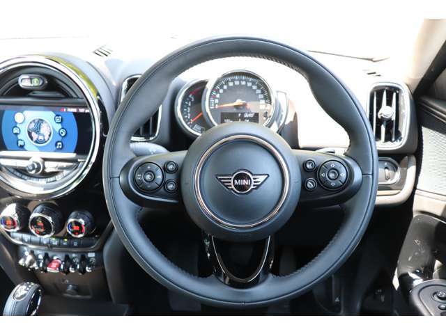 革巻きステアリング