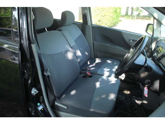 納車前にナビやドラレコ、社外品の取り付けなど、ご希望がある場合はご相談下さい。またカスタム、磨きやコーティング、フィルム施工などもお受けいたします。