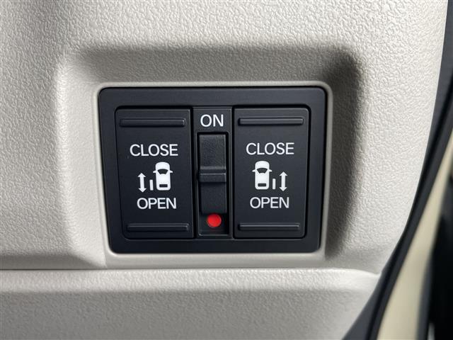 【運転席操作部】快適なドライブを楽しむための機能が装備されています！運転席から触れるので、使いやすいです！除菌プランいれていただくと、さらに清潔で安心していただけます！