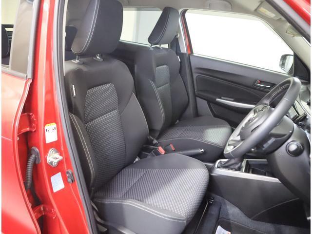 座面が長めのシートは長距離運転や毎日の運転でも疲れにくくゆったり座れます。