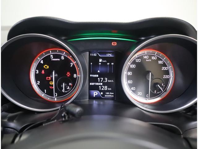 平均燃費・航続可能距離なども表示可能な多機能メーターです。