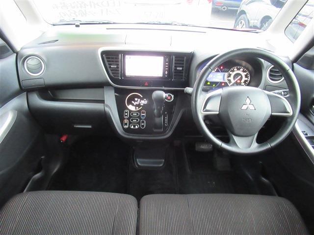 エンジンオイル＆エレメント・ブレーキパッド・ファンベルト・バッテリー等の消耗部品を必要であれば交換、不具合など有りましたら全て修復し納車します。走行距離の多いお車はタイミングベルトも交換し納車します。