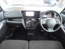 エンジンオイル＆エレメント・ブレーキパッド・ファンベルト・バッテリー等の消耗部品を必要であれば交換、不具合など有りましたら全て修復し納車します。走行距離の多いお車はタイミングベルトも交換し納車します。