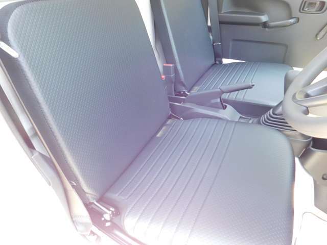 ご覧頂きありがとうございます。【重要】当店ではお客様満足度向上の為、現車をご確認頂けるお客様のみへの販売としております。このお車が気になった方はお気軽に0078-6002-930329までご連絡お願いいたします。