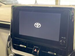 【8インチ　ディスプレイオーディオ】大画面のディスプレイはAppleCarPlayやAndroidAutoが利用可能。大きな画面でスマホナビアプリ等が利用いただけます♪