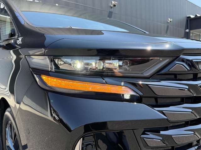 【LEDウインカー】キレのある光り方で消費電力が少なく、とても明るく視認性が良いです！LEDは温度が低温のため長持ち＆焼けないのでずっとキレイなままです♪