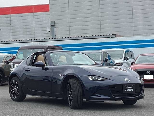 タンカラーのレザーシートが特徴のグレードです♪