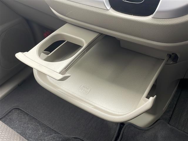 店舗にて現車の確認もいただけますので、お電話で在庫のご確認の上是非ご来店くださいませ！！！