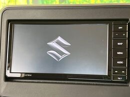 【純正ナビ】人気の純正ナビを装備。オーディオ機能も充実しており、Bluetooth接続すればお持ちのスマホやMP3プレイヤーの音楽を再生可能！毎日の運転がさらに楽しくなります！！