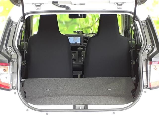 WECARS（ウィーカーズ）は全国250店舗展開！お客様が安心してカーライフをお楽しみいただけるよう社員一同心を込めてサポートいたします。