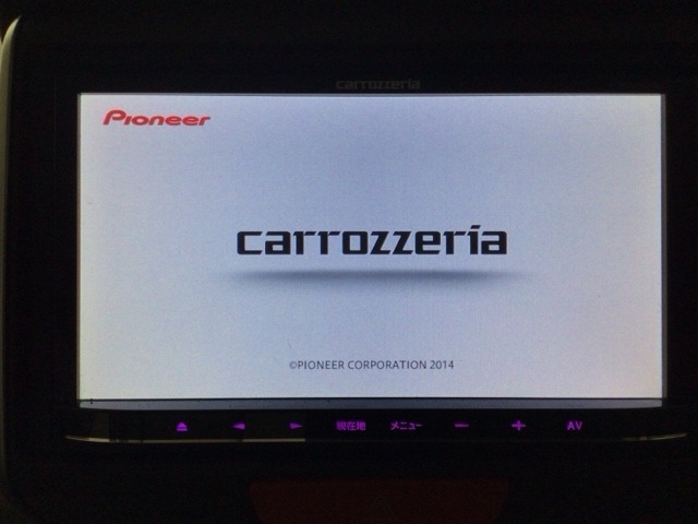 ナビ搭載車です！ナビがあれば初めての道でも安心して運転でき、よりドライブも楽しめますね♪