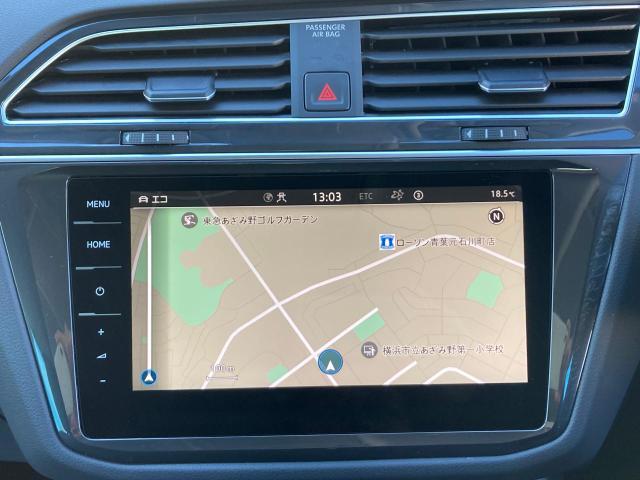 スマートフォン用アプリ[Apple CarPlay][Android Auto]対応の純正ナビ Discover Pro を装備、ラジオのほか、USB、Bluetoothも対応しています。