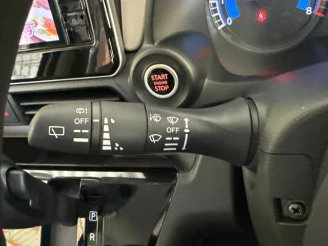 国産車から輸入車まで多様なお客様のニーズのお応えできるように、全国規模で豊富な在庫展開！車のことならWECARSへ！