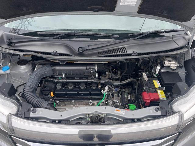 親切・丁寧な専門メカニックスタッフが応対！・車検・点検整備・事故等の修理などアフターサービスも安心。お車のカスタマイズもネクステージのサービススタッフまでご相談ください！