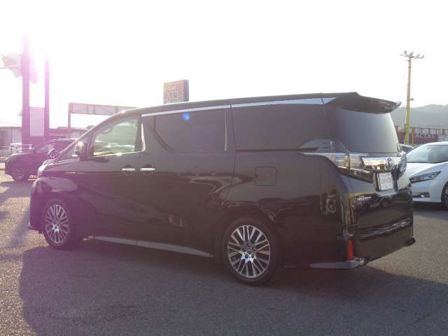 納車前に当店では2級整備士による納車前点検をさせて頂いております（指定認証工場1-4951）。