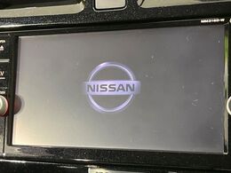 【純正ナビ】人気の純正ナビを装備。オーディオ機能も充実しており、Bluetooth接続すればお持ちのスマホやMP3プレイヤーの音楽を再生可能！毎日の運転がさらに楽しくなります！！