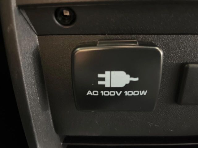【1500Wアクセサリーコンセント】消費電力1500Wまでの家電が使えます。キャンプやスポーツ・アウトドアでのアクティビティはもちろん、災害・停電の際に大活躍♪