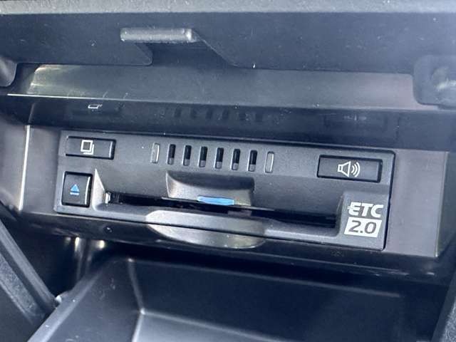 今では必需品のETC2.0も付いております。高速道路での出入りもスムーズ。渋滞緩和にもなりエコにも繋がります。