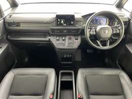 【インパネ全体】全方位で視界が広く、高い目線で運転もしやすいです！