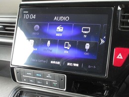 ナビゲーションはギャザズ10インチメモリーナビ(VXM-197SWi)が装着されております。AM、FM、CD、DVD再生、音楽録音再生、フルセグTV、Bluetoothがご使用いただけます。