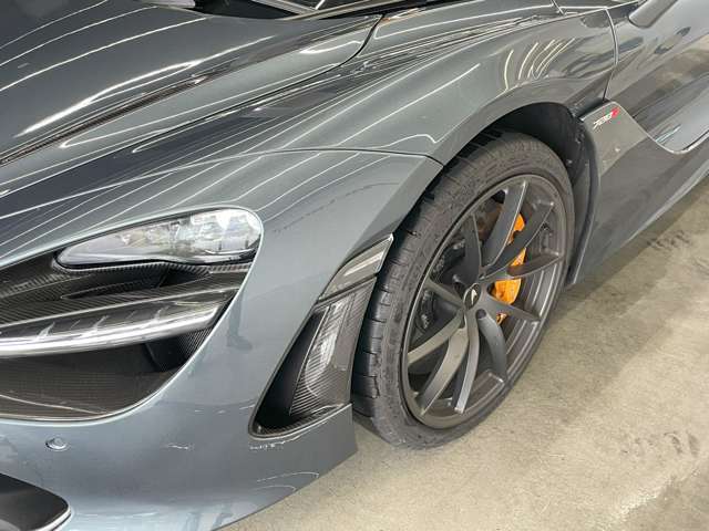 カーボンファイバーエアインテーク